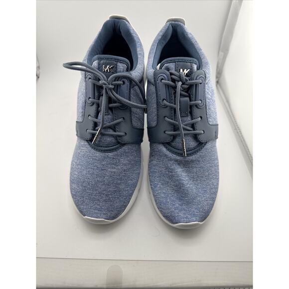 Michael Kors Women’s‎ Amanda Trainer Sneakers Sz 7.5 M Color Pale Blue White NIB - Picture 3 of 12